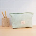 Set de crema y sérum facial con neceser – Hidratación y cuidado para una piel radiante – Con ácido hialurónico y aloe vera - Imagen 5